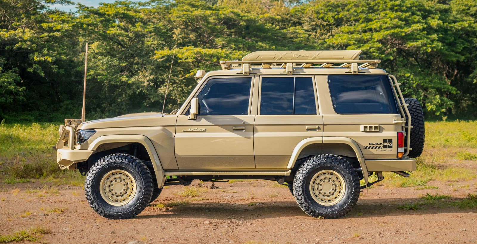 toyota-land-cruiser-lc76-108