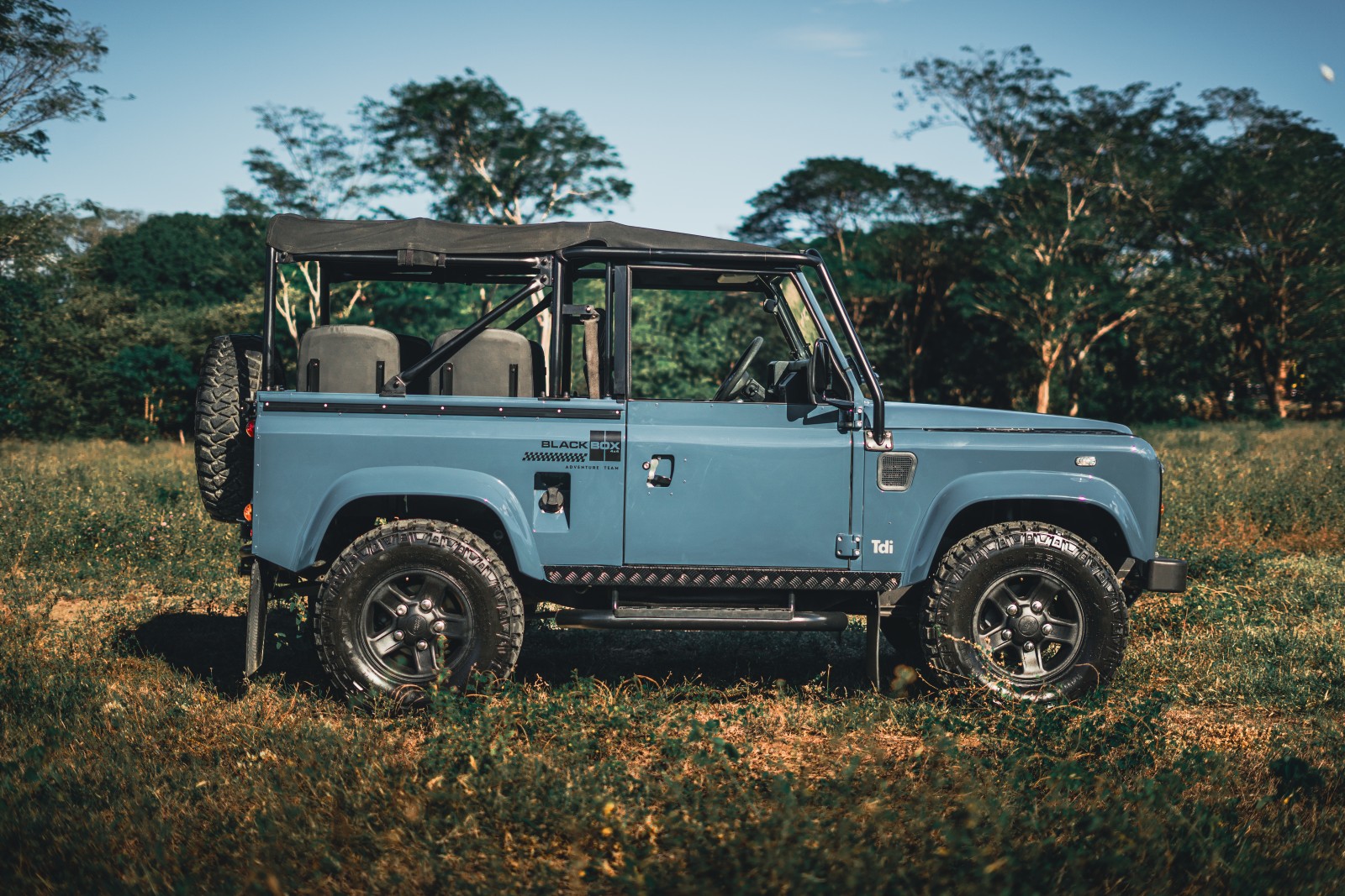 1994-land-rover-defender-90-series-82